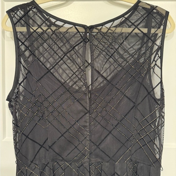 Women’s size 14, Ellen Tracy dress. Black with gold detail - Picture 3 of 7